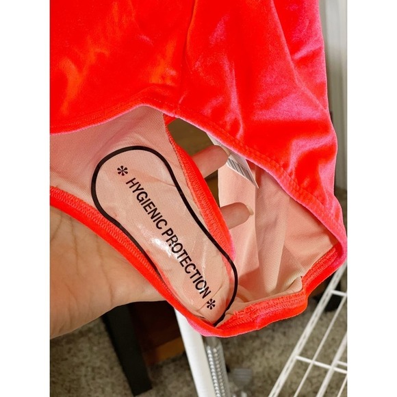 Urban Outfitters Out From Under Velvet Plunging Swimsuit One Piece - Picture 8 of 10